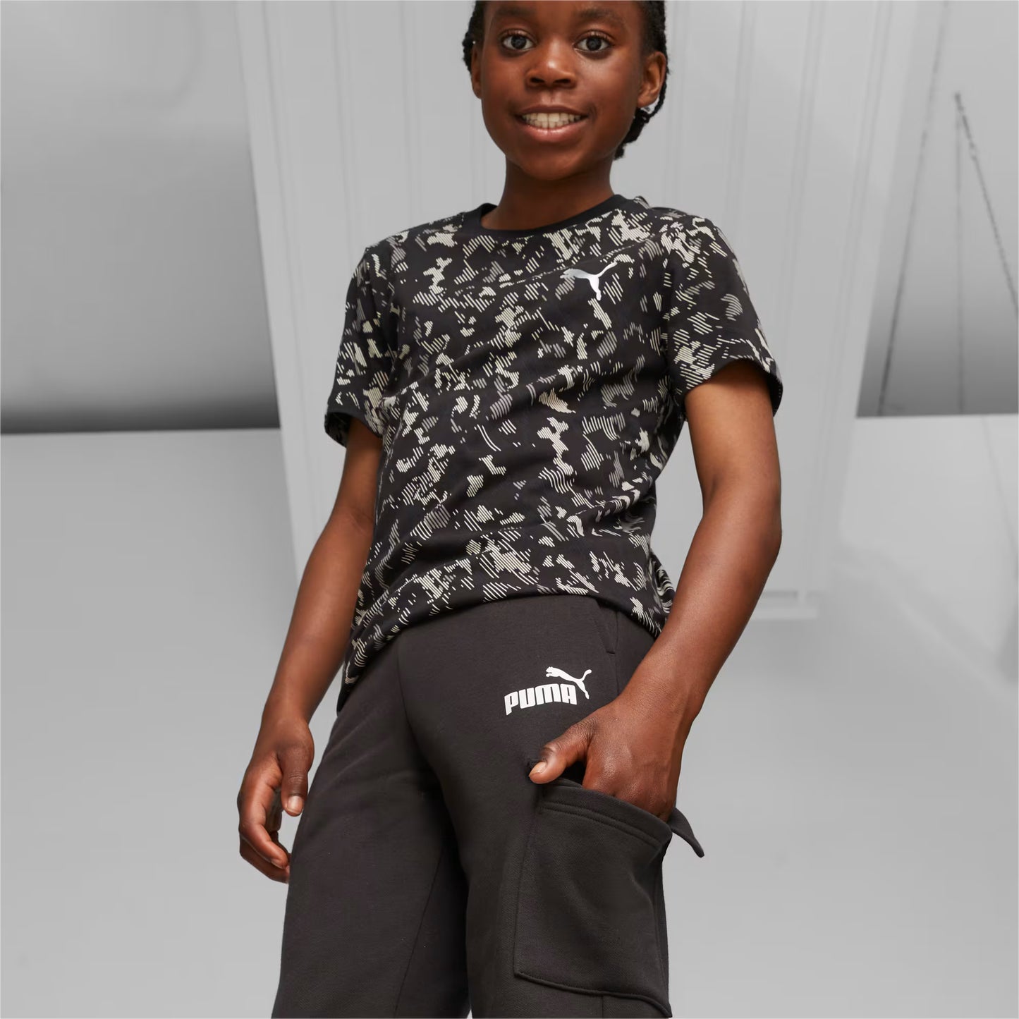 Essentials Cargo Pants for Children and Teenagers 676320-01