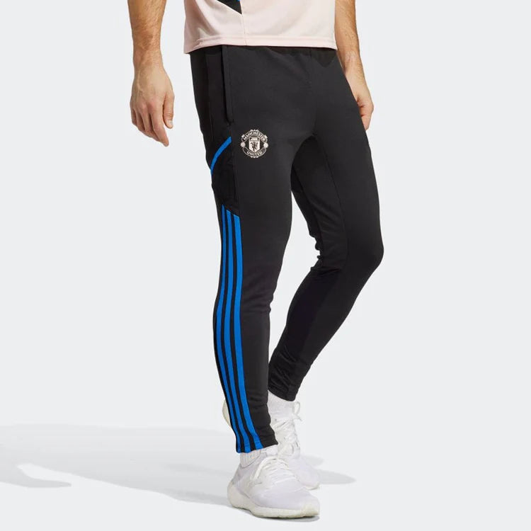 adidasManchester United Condivo 22 Training Pants ht4296