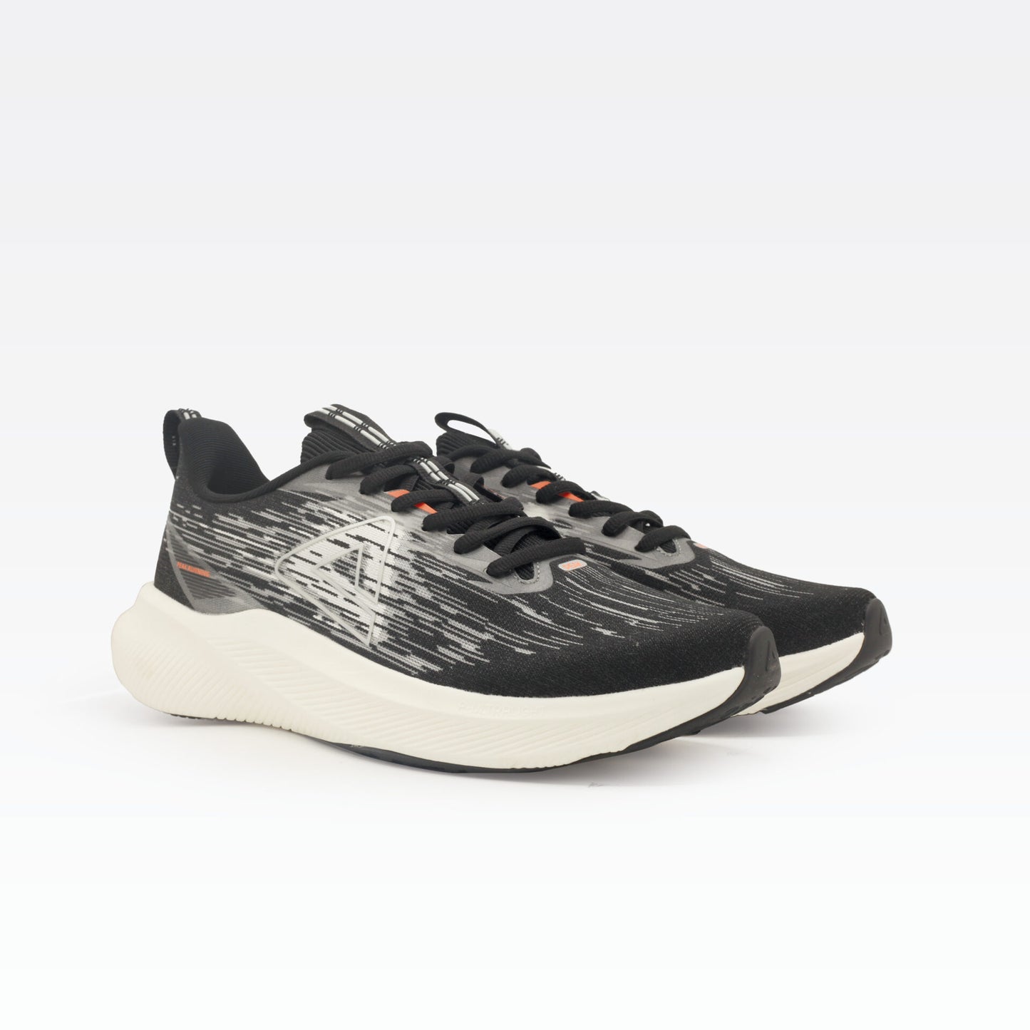 Peak Training Shoes Black Off White E241267H