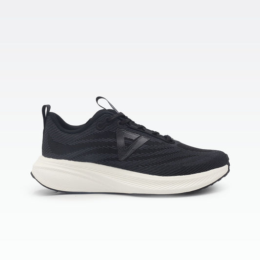 Training Shoes Black/Off White (ET41227H)