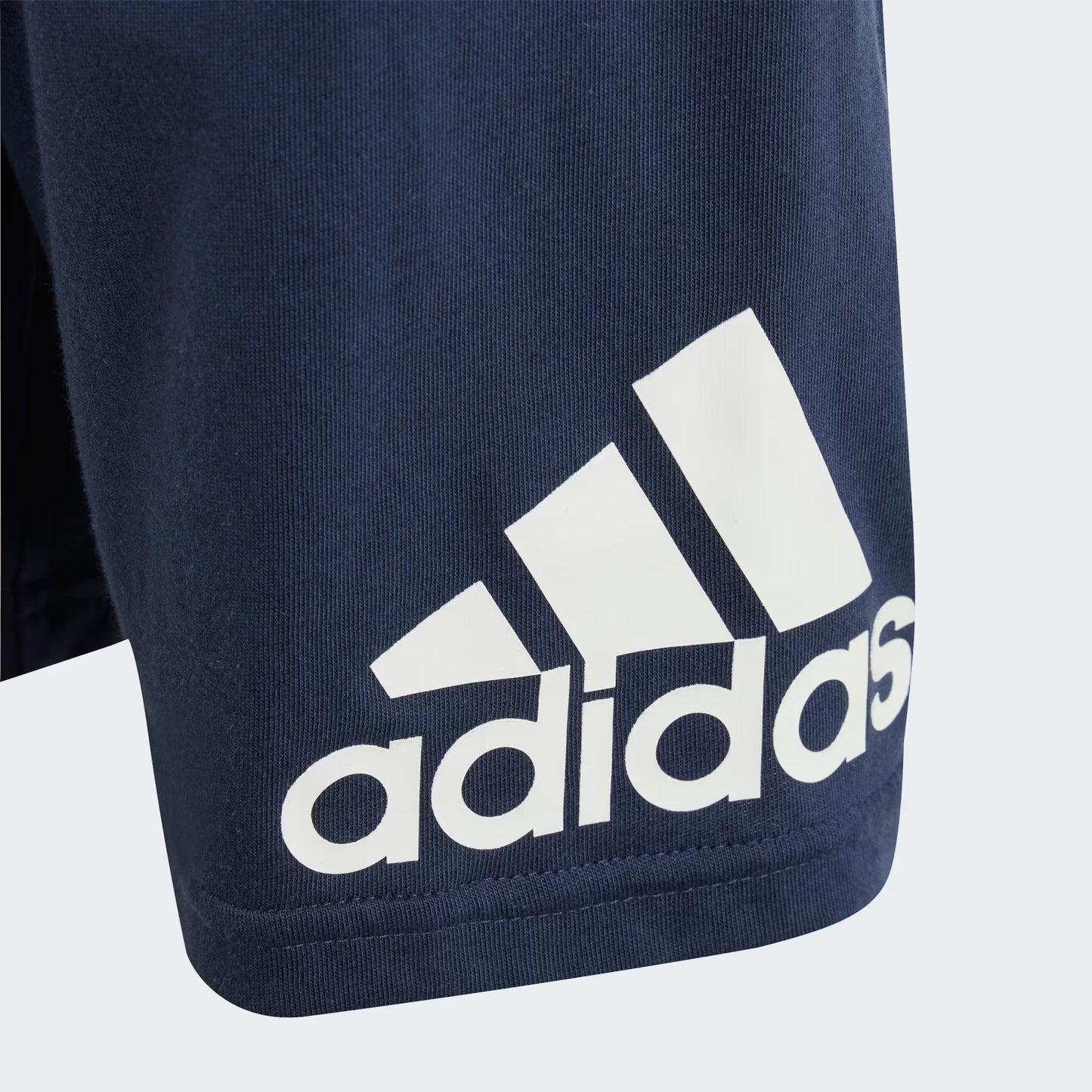 Ensemble T-shirt et short à logo essentiel ic3837