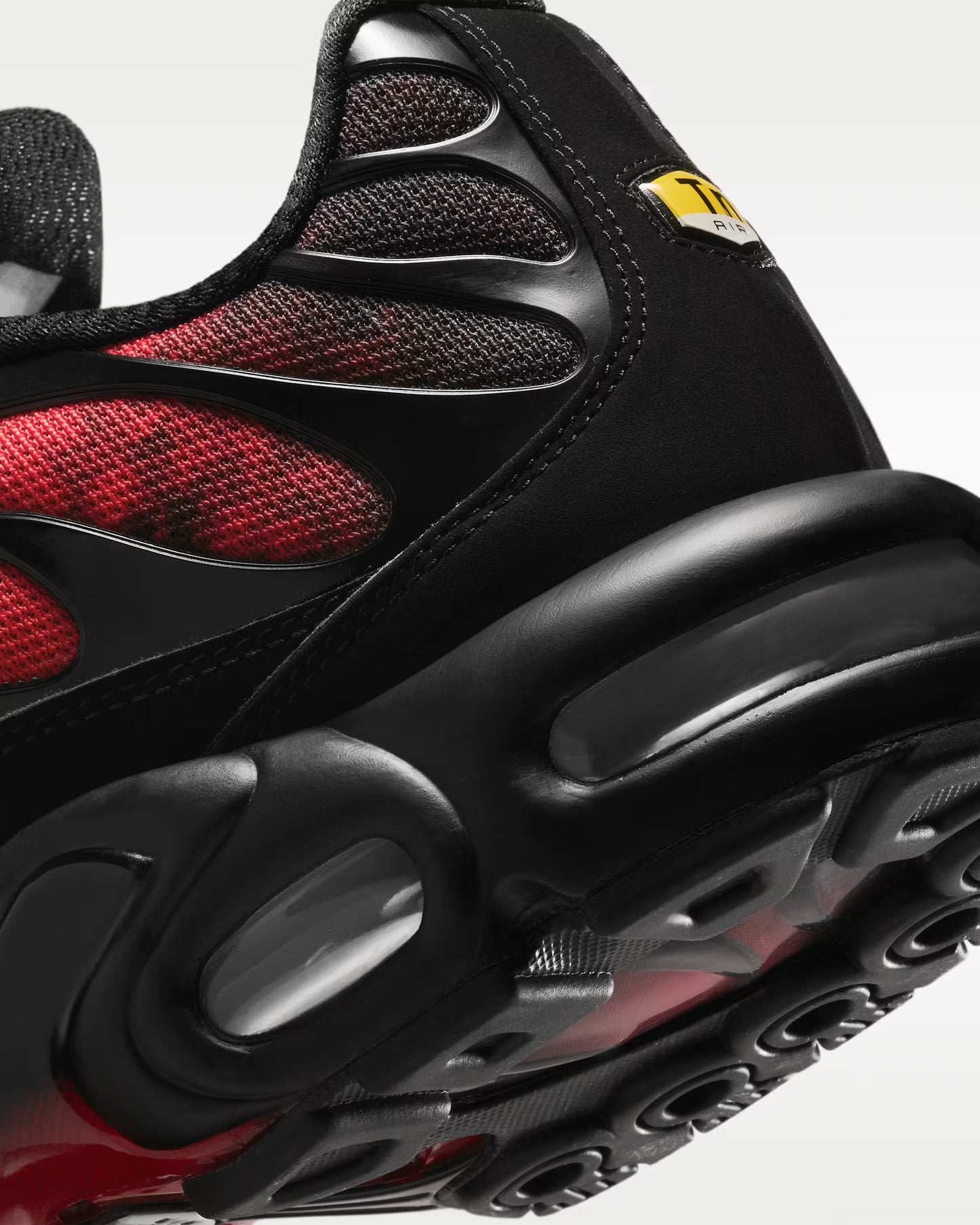 Nike Air Max Plus “Flairemax” Ir1998-0001