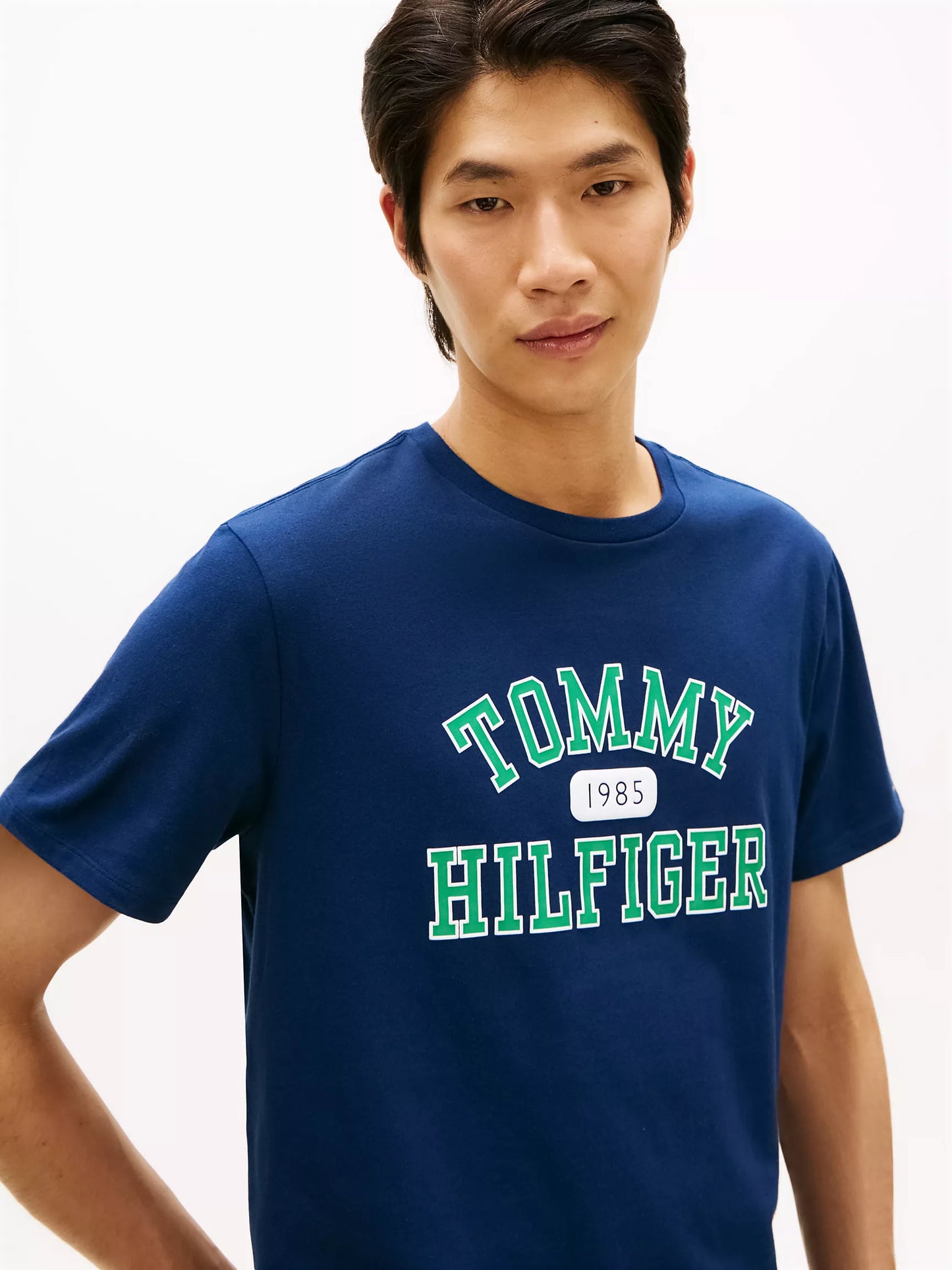Tommy Varsity Logo T-Shirt xm07447 400  bleu