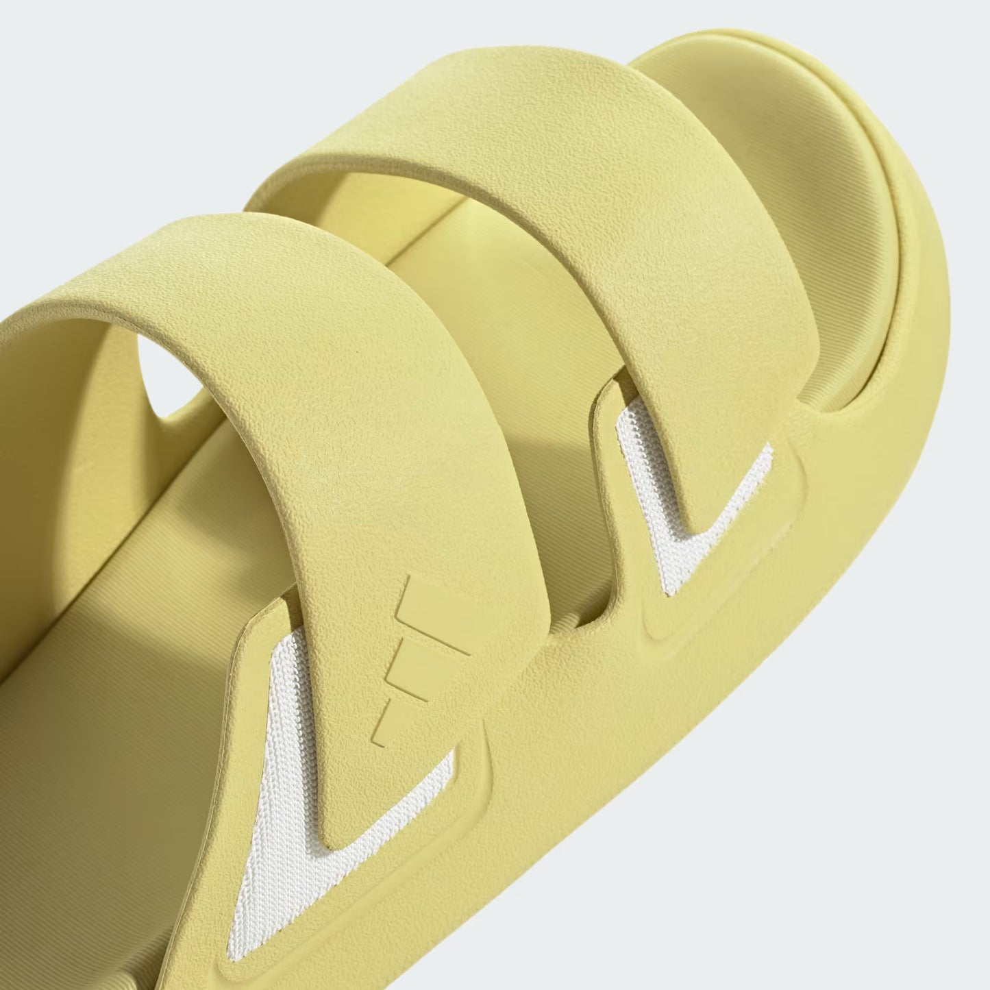 adidas ZNSORY Sandals jr7635 Powder Yellow