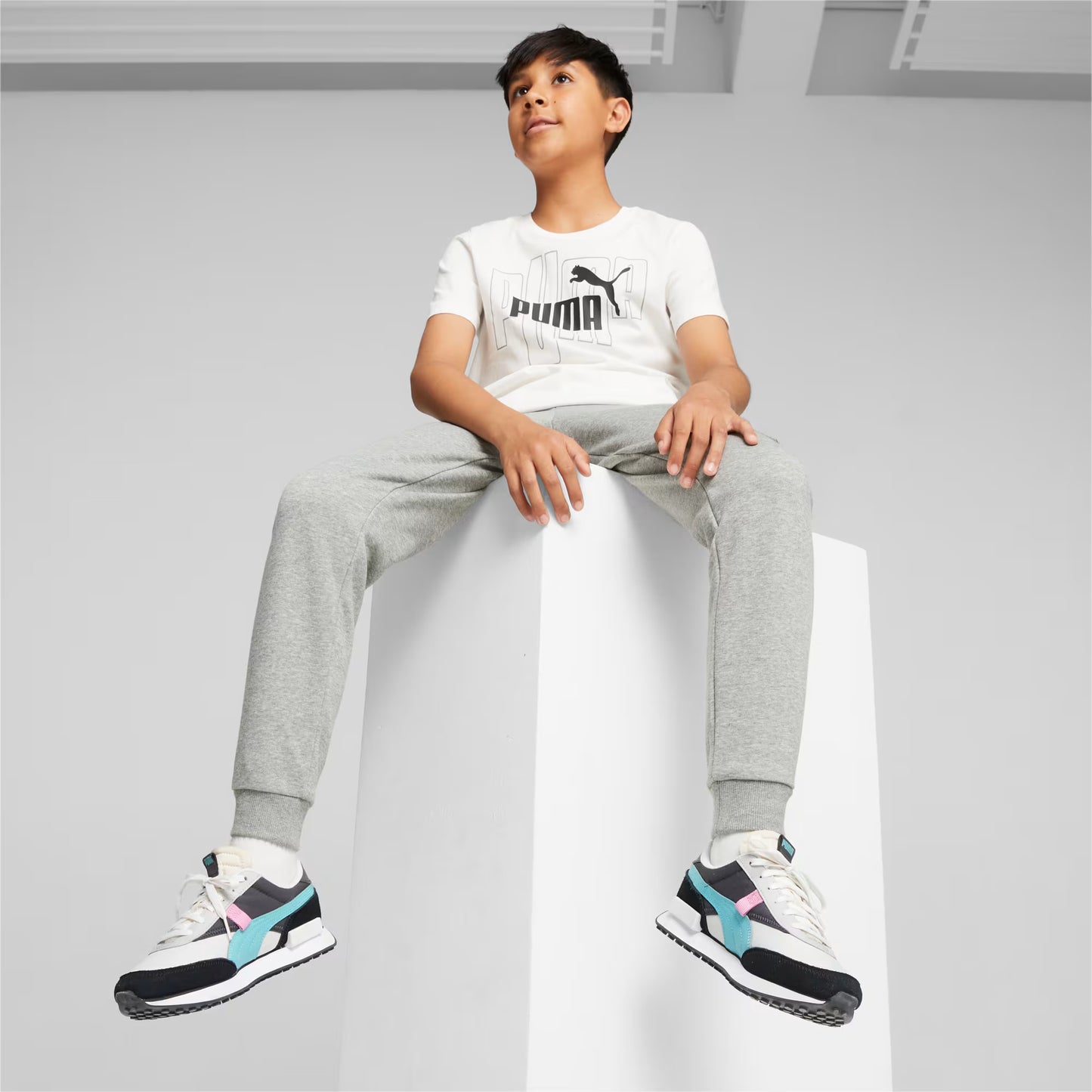 Essentials Cargo Pants for Children and Teenagers 676320-03