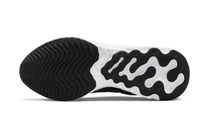 Nike React Miler 3 M  Men’s Size 11.5. Black-Siren Red 490-003